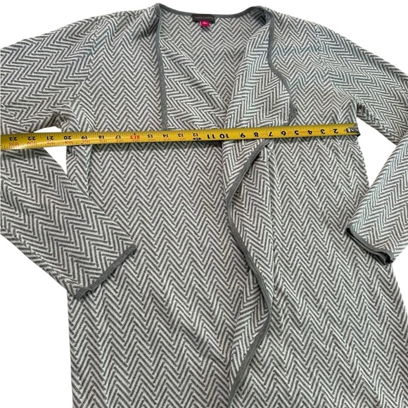 Vince Camuto Herringbone Open Front Cardigan Gray/White Size Medium Long Sleeve - Picture 14 of 17